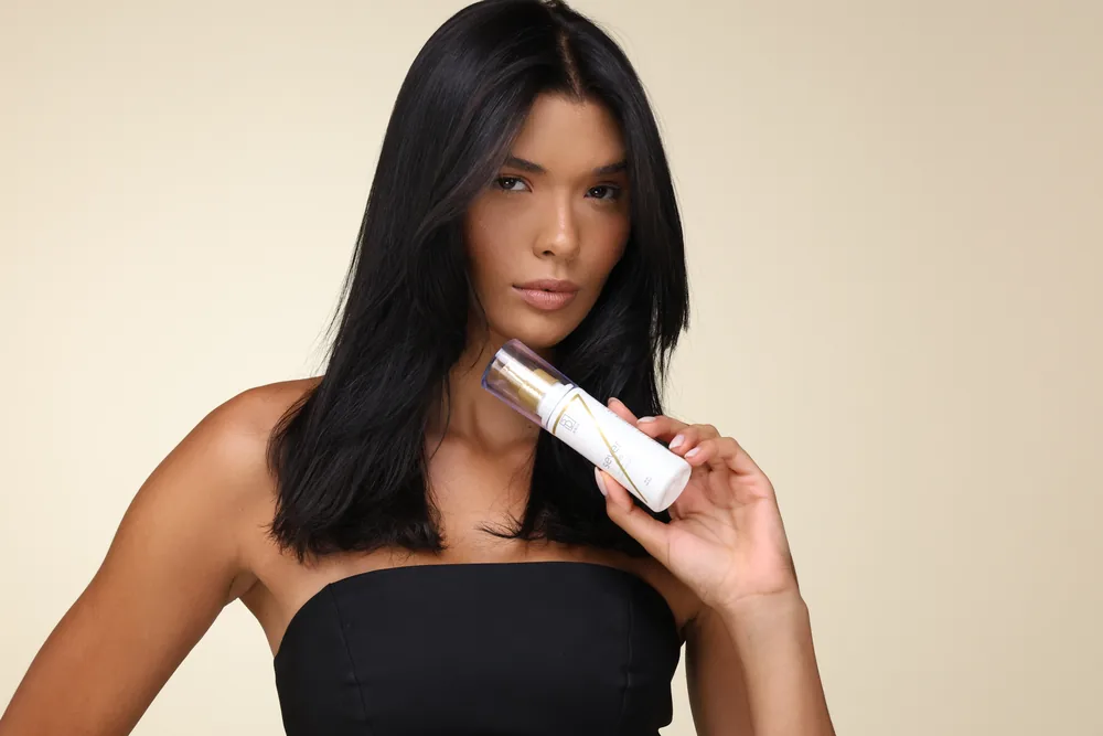 Profissional apresentando o produto InBlue